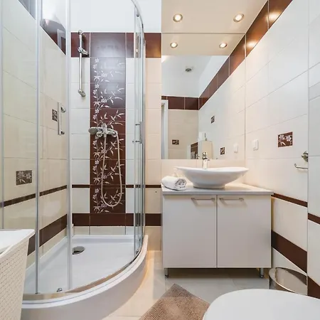 Cracow Old Town By Homeclick * 크라쿠프